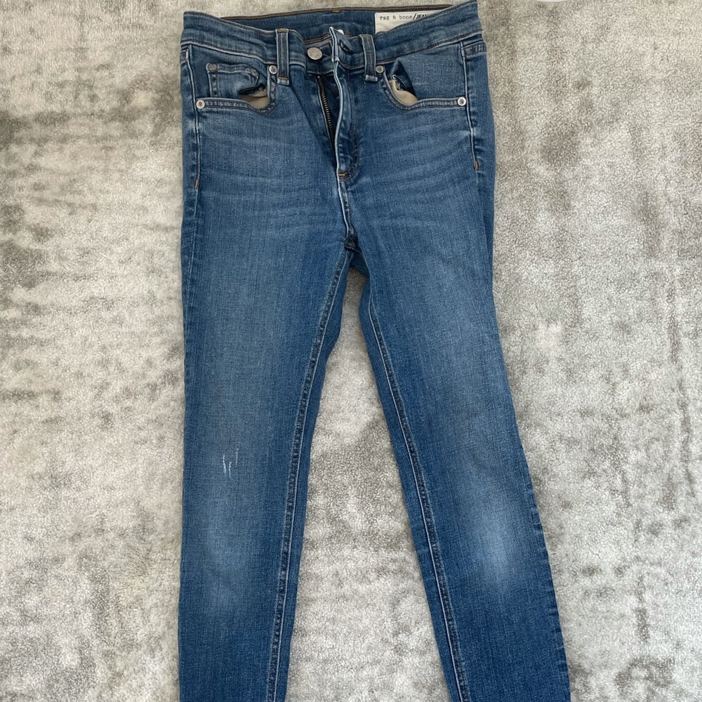 Rag and Bone High Rise Skinny Jeans. Size 26.